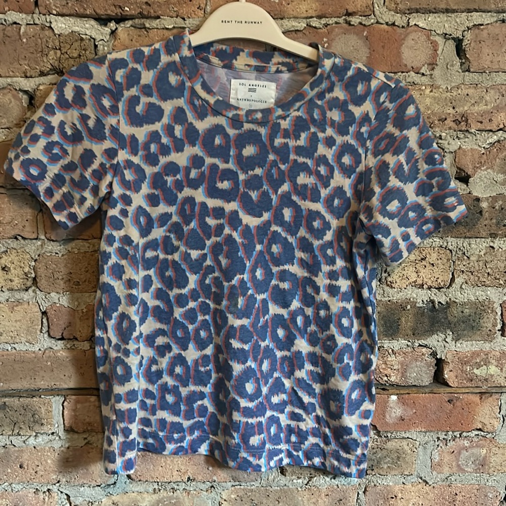 Anthropologie leopard T-shirt size XS worn once